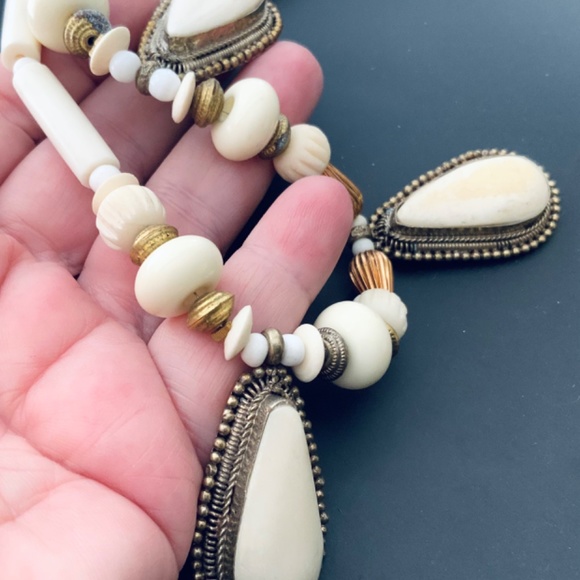 HANDMADE NECKLACE -VINTAGE TRIBAL BONE NEW CONDITION - BOHEMIAN VIBE - Picture 7 of 11